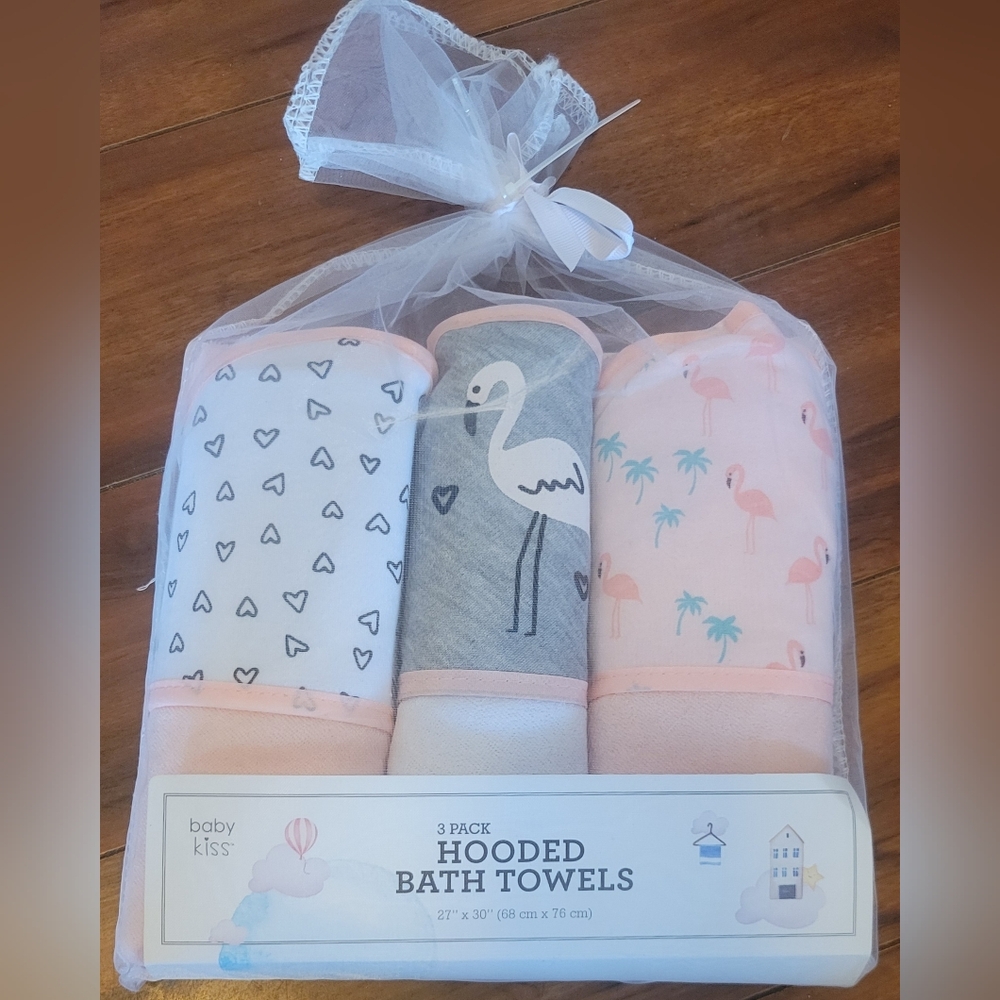 NWT Baby Kiss 3 Hooded Bath Towels